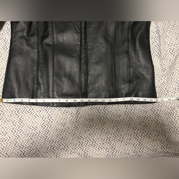 100% Leather Jacket - Picture 8 of 12